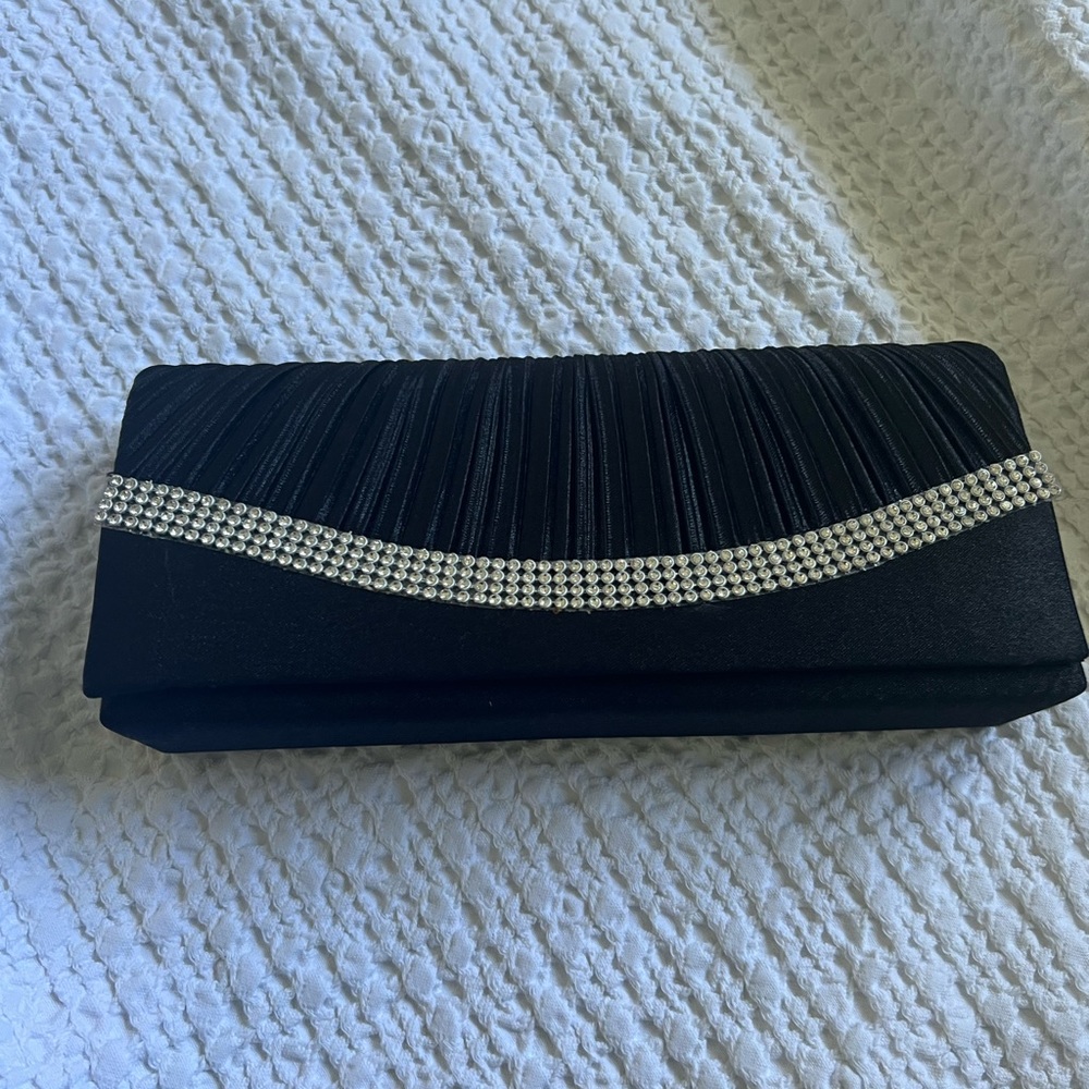 black sparkle clutch